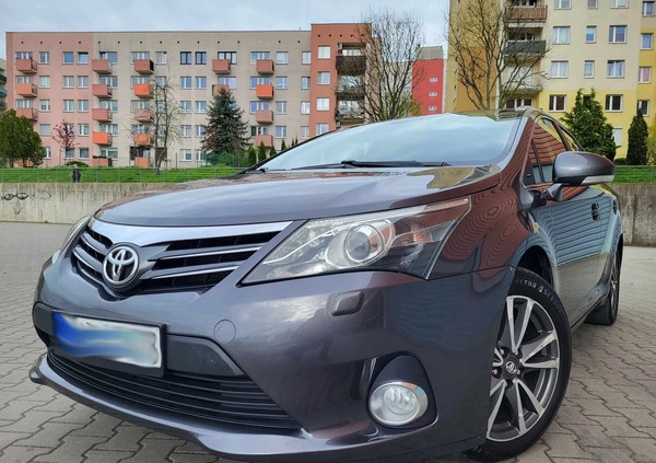 Toyota Avensis cena 31900 przebieg: 280000, rok produkcji 2013 z Stronie Śląskie małe 232